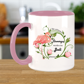 FUNNYWORDS® die schönsten Flamigos werden im .... geboren Flamingo Tasse